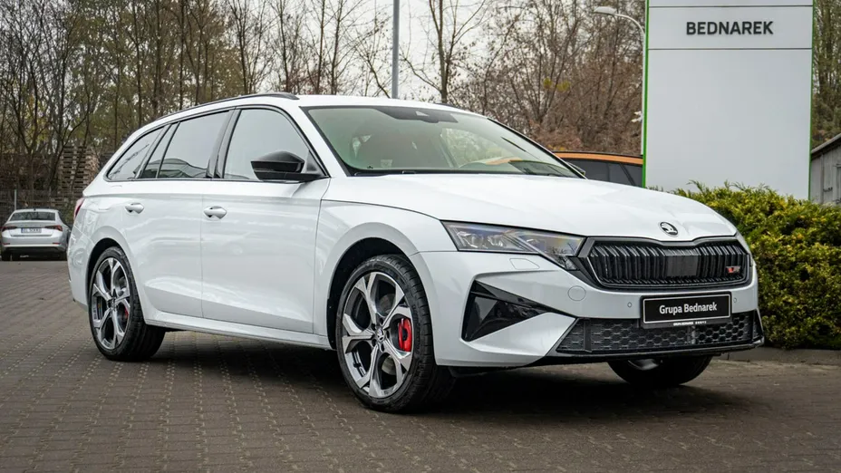 SKODA Octavia -