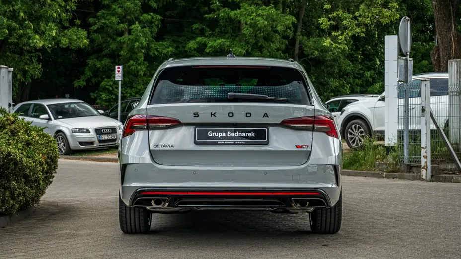 SKODA Octavia -