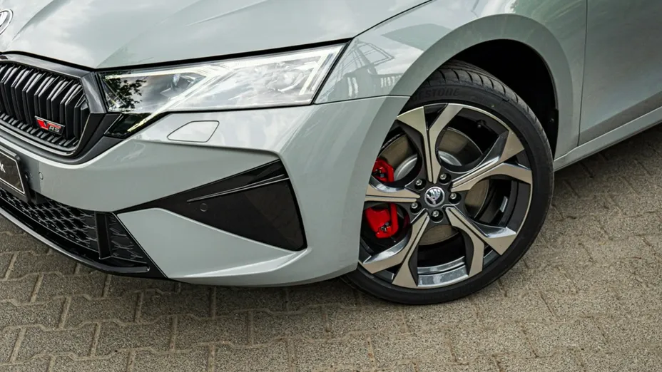 SKODA Octavia -