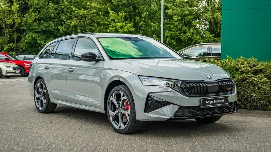 SKODA Octavia -