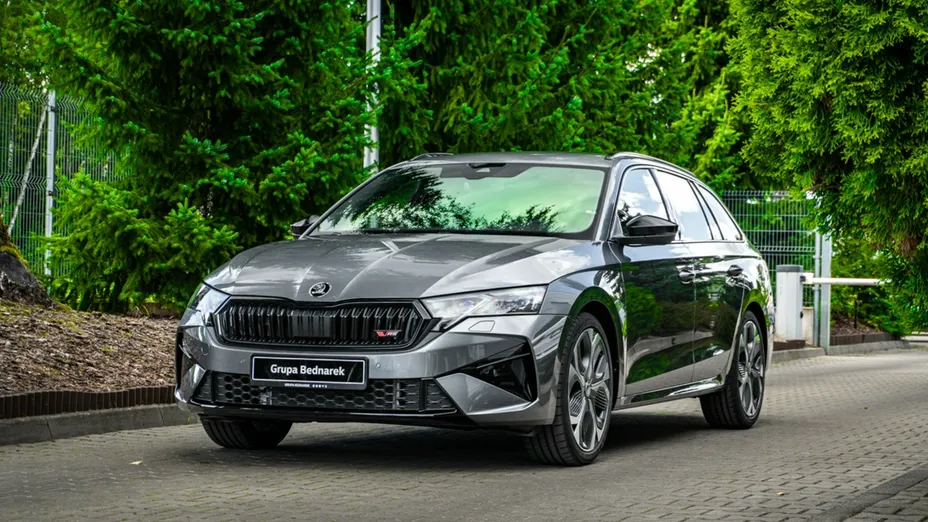 SKODA Octavia -