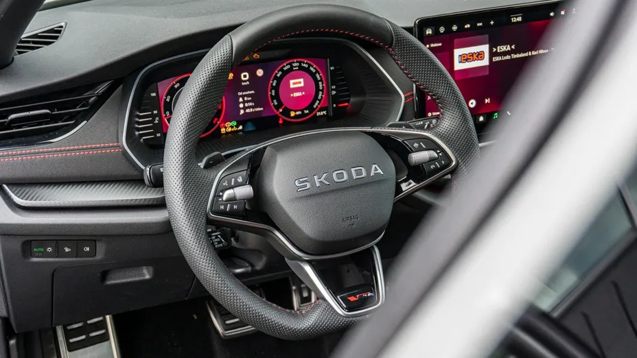 SKODA Octavia -
