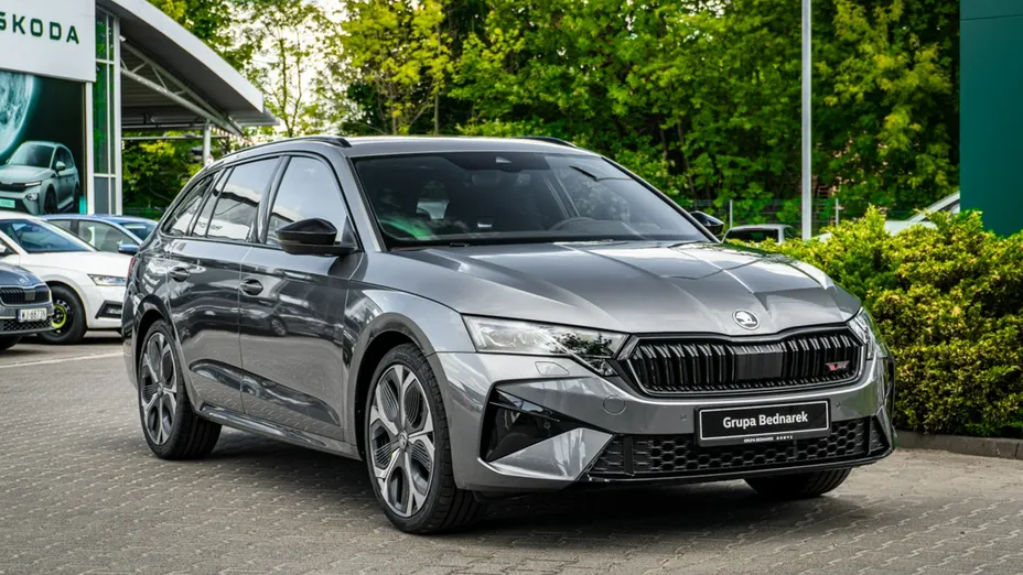 SKODA Octavia -