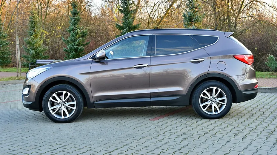 HYUNDAI Santa Fe -
