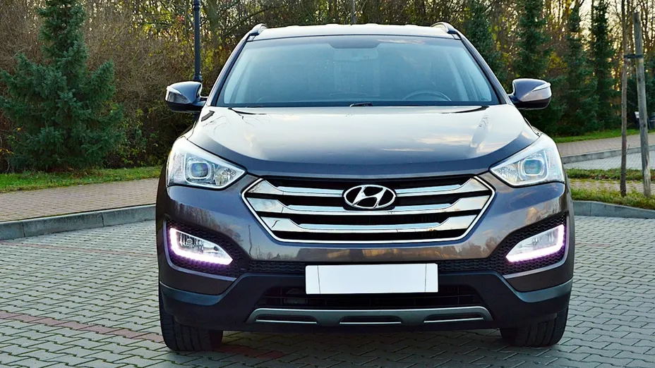 HYUNDAI Santa Fe -