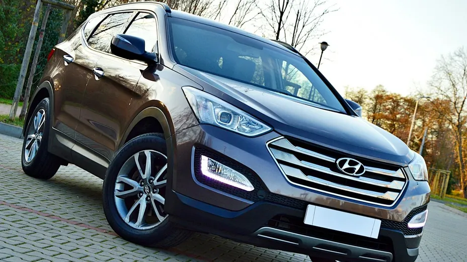 HYUNDAI Santa Fe -