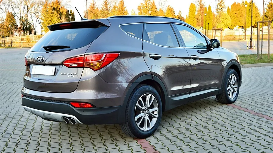 HYUNDAI Santa Fe -