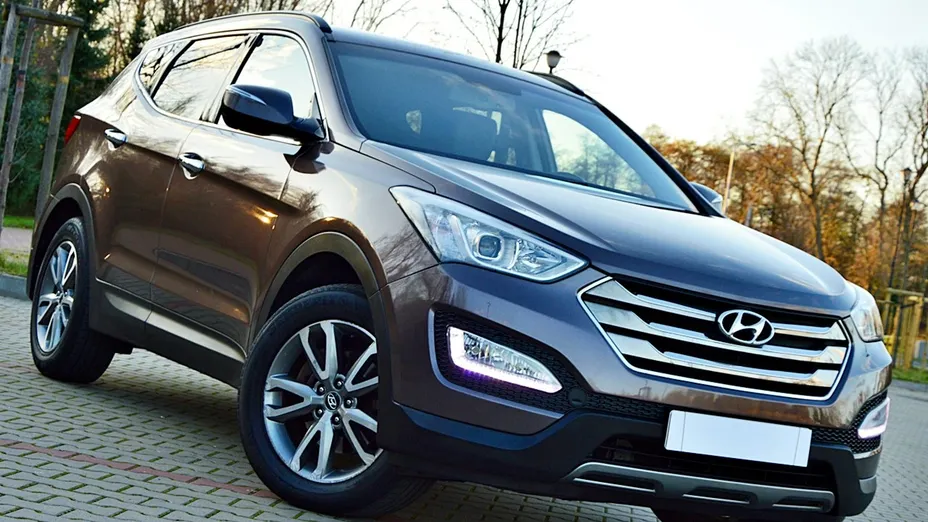HYUNDAI Santa Fe -