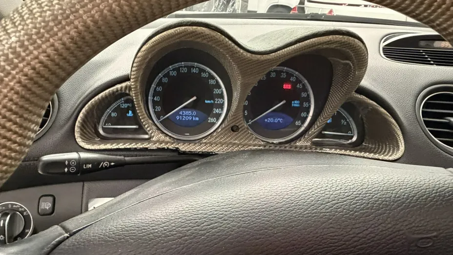 MERCEDES-BENZ SL -