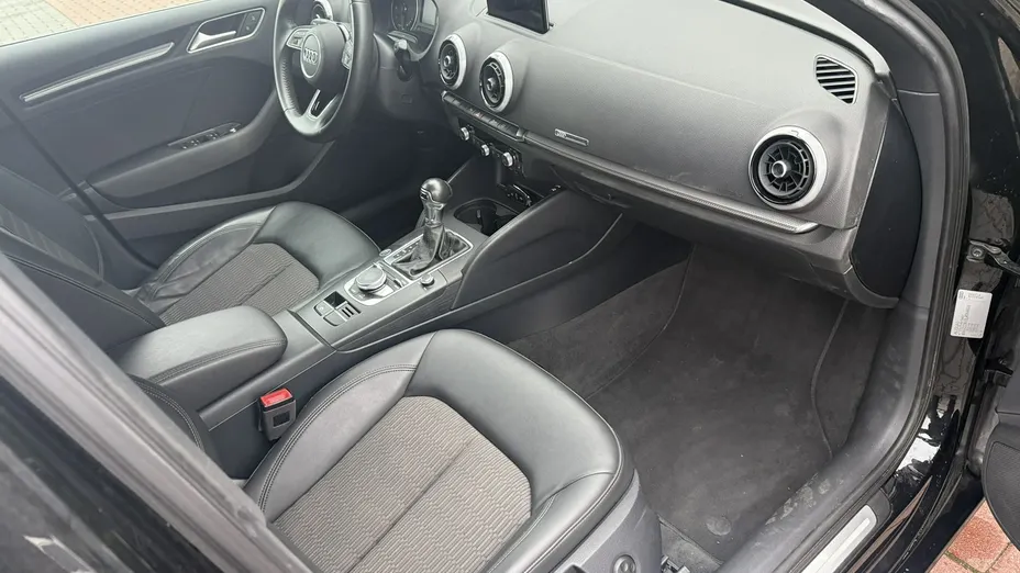 AUDI A3 Sportback -