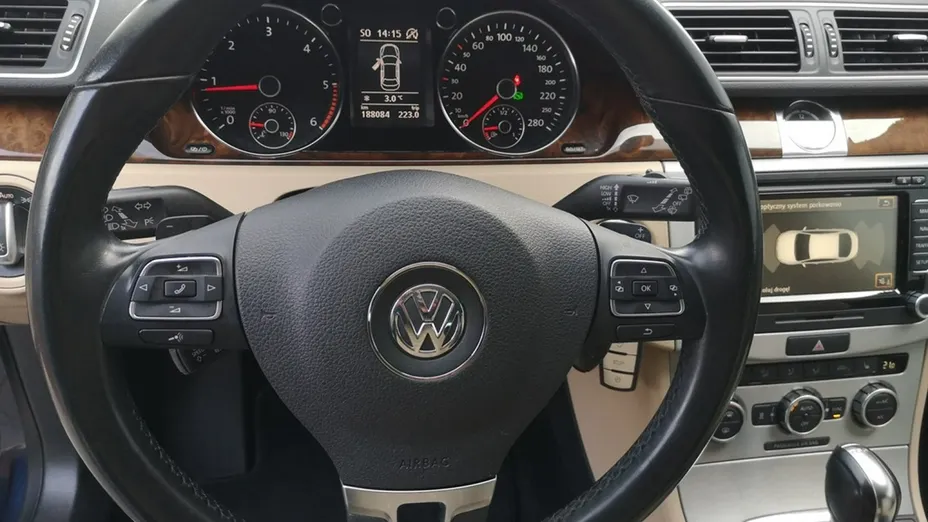 VOLKSWAGEN CC -