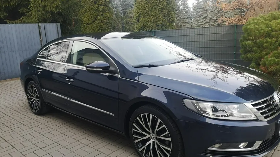 VOLKSWAGEN CC -
