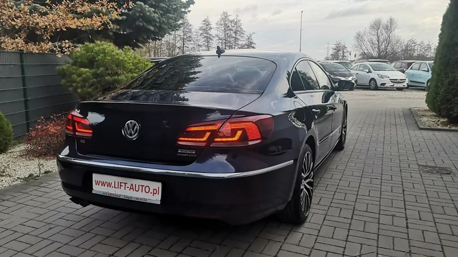 VOLKSWAGEN CC -