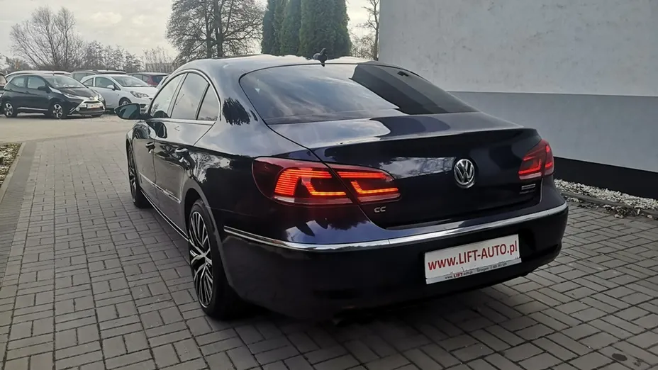 VOLKSWAGEN CC -