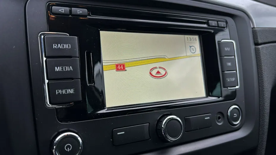 SKODA Superb -