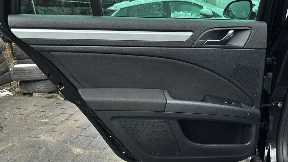 SKODA Superb -