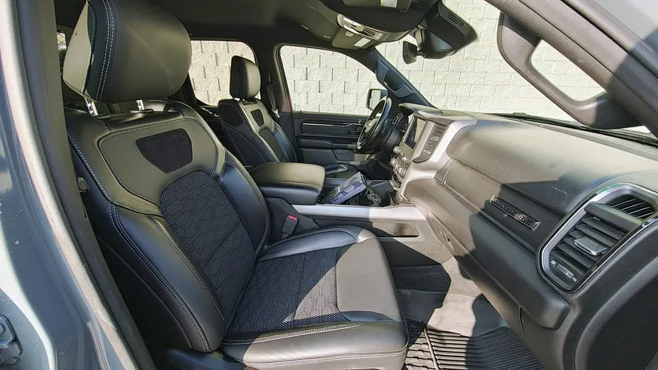 RAM 1500 -