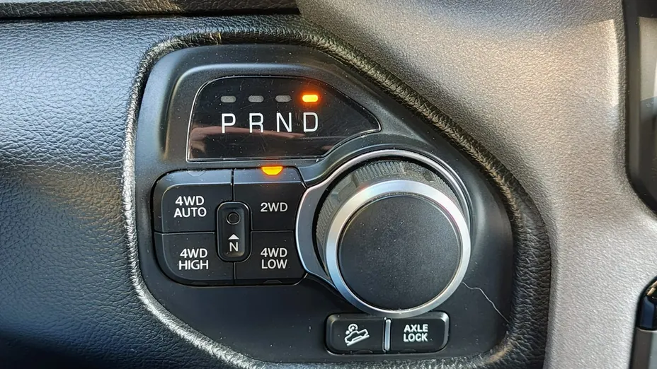 RAM 1500 -