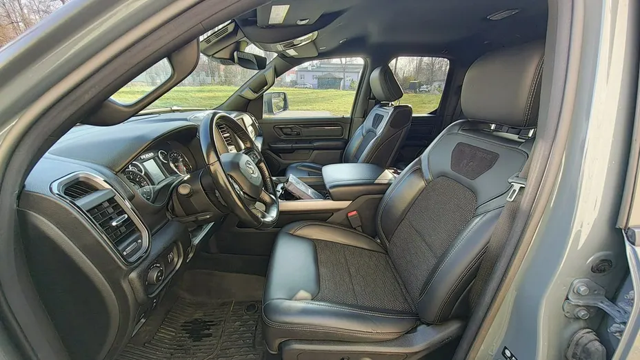 RAM 1500 -
