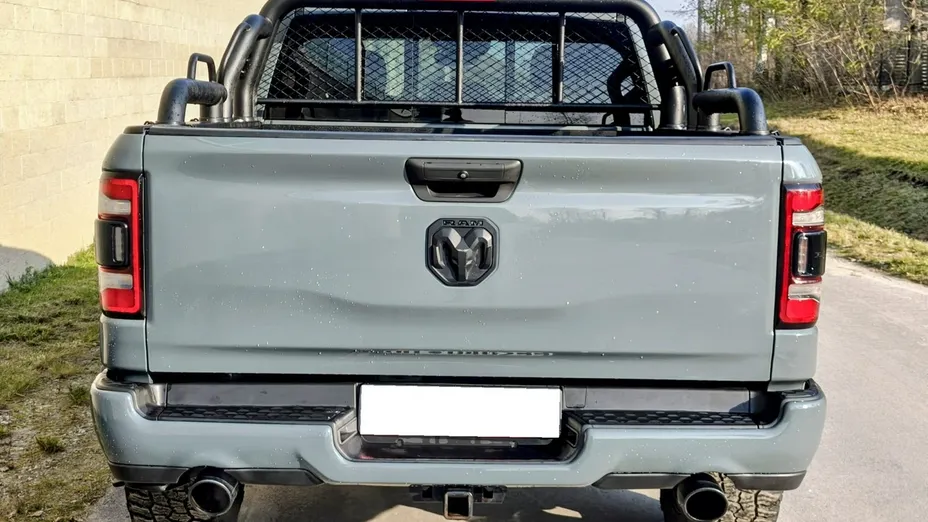 RAM 1500 -