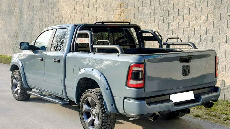 RAM 1500 -