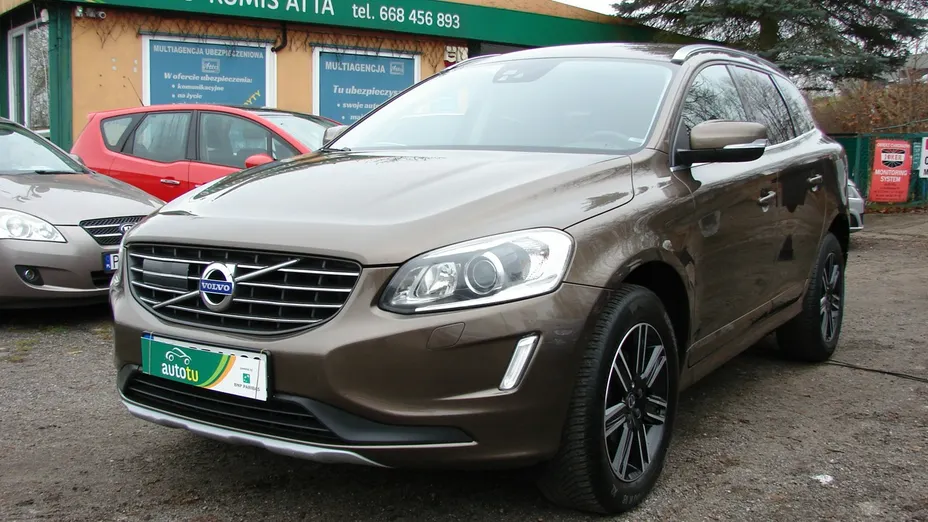 VOLVO XC60 -