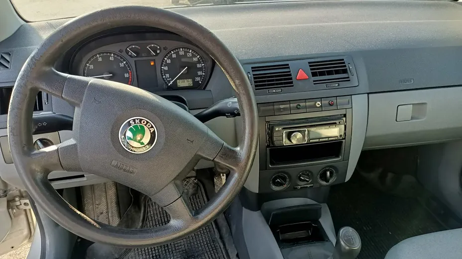 SKODA Fabia -