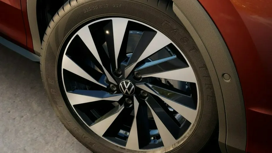 VOLKSWAGEN T-ROC -