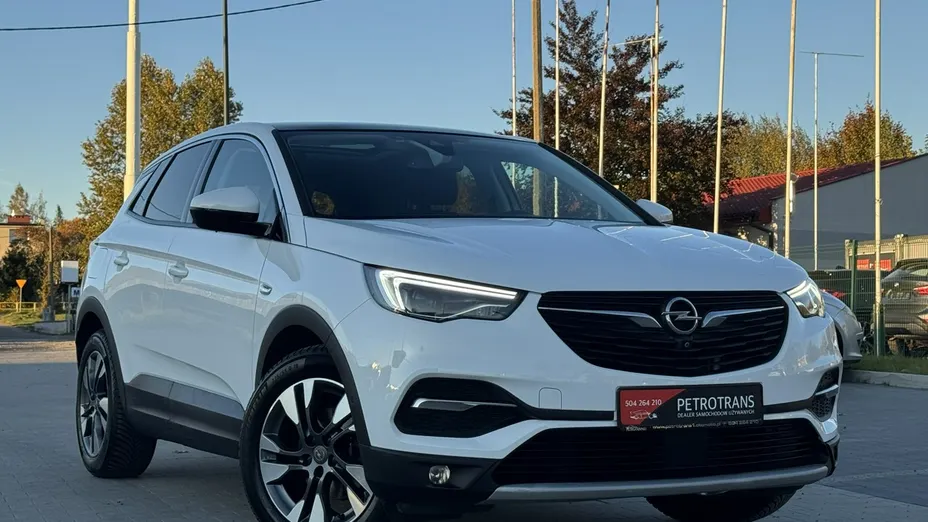OPEL Grandland X -