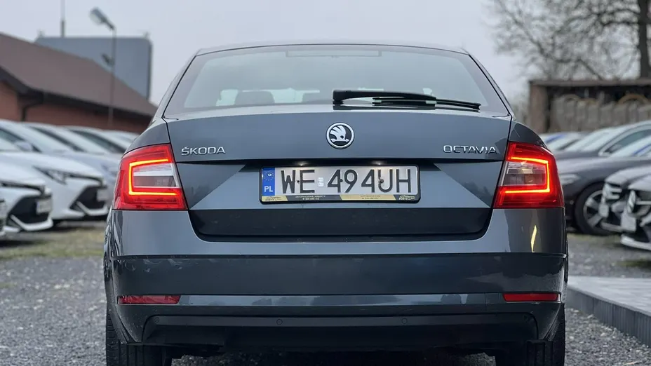 SKODA Octavia -