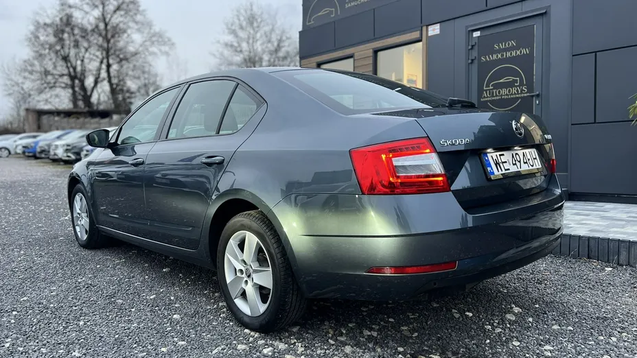 SKODA Octavia -
