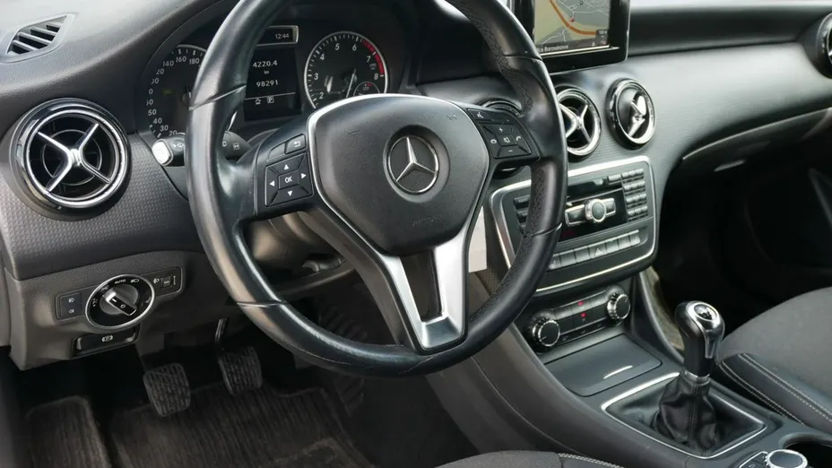 MERCEDES-BENZ A Klasa -