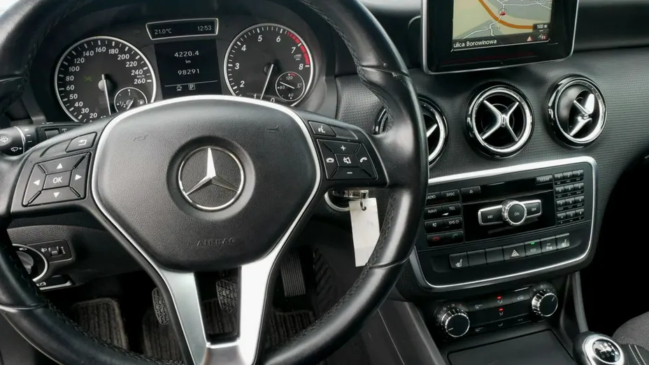 MERCEDES-BENZ A Klasa -