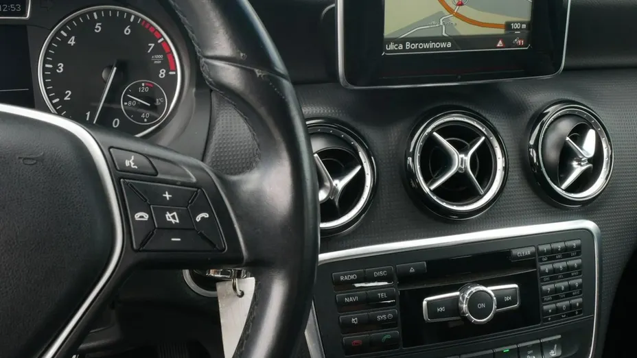 MERCEDES-BENZ A Klasa -