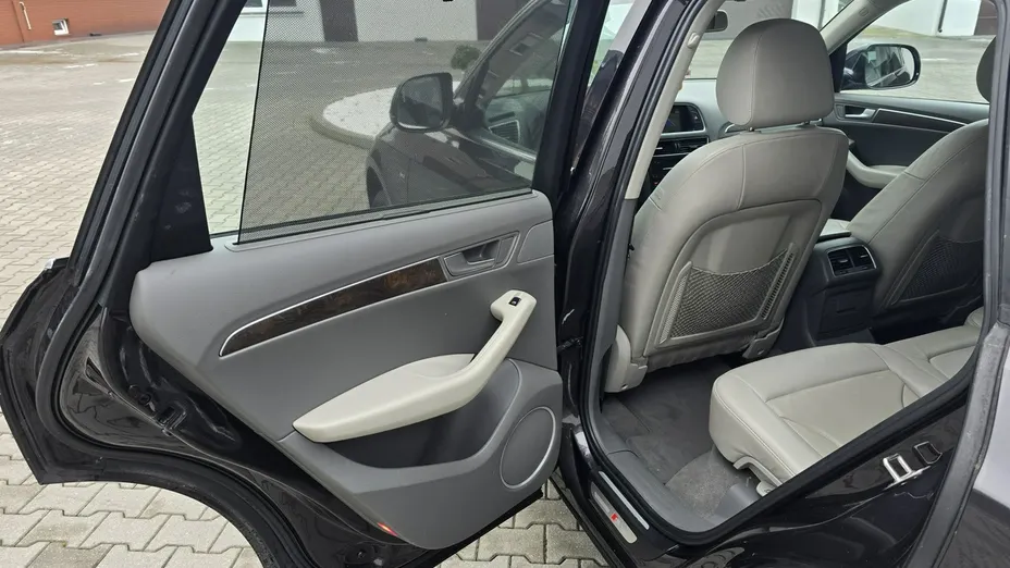 AUDI Q5 -