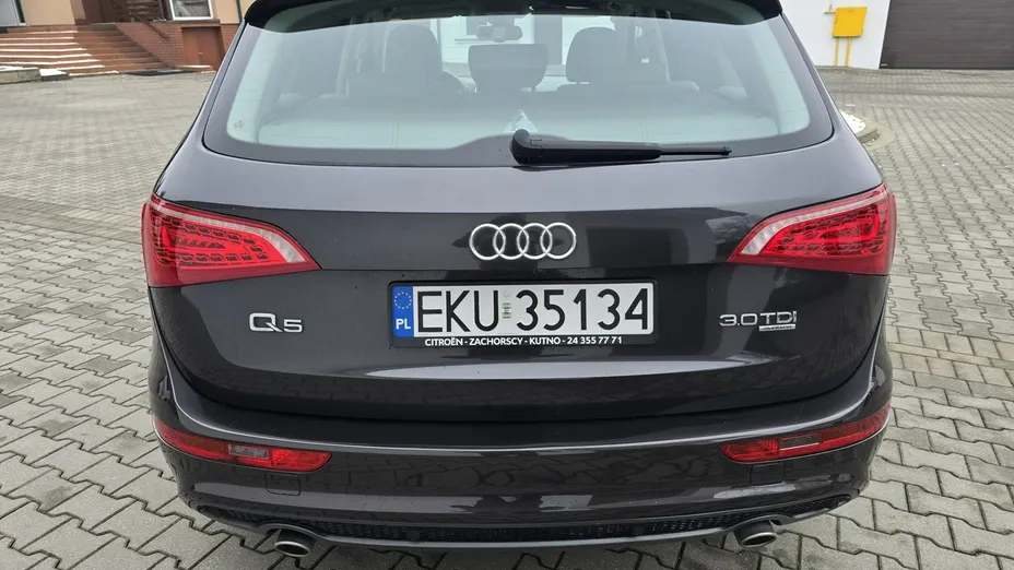 AUDI Q5 -