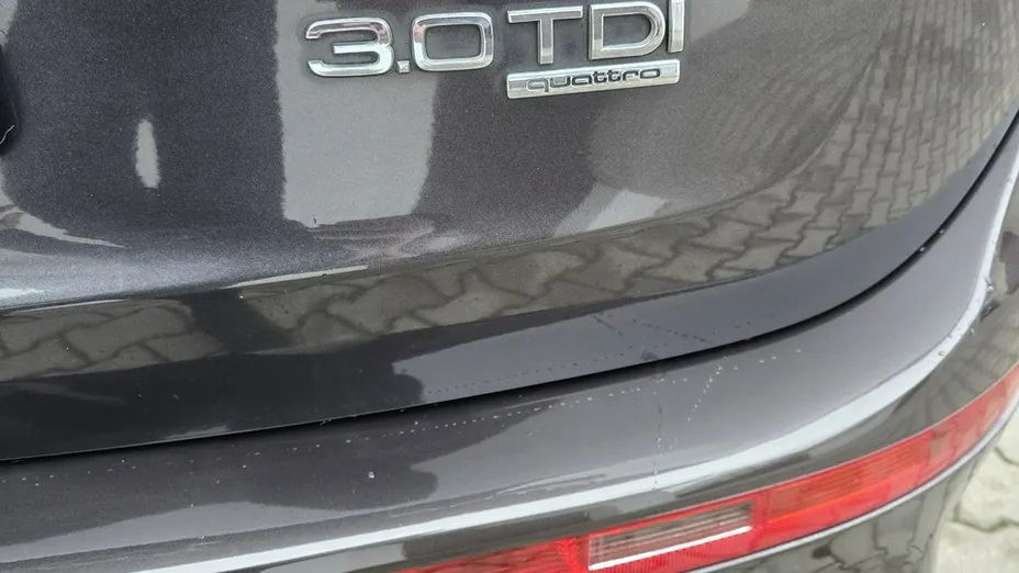 AUDI Q5 -