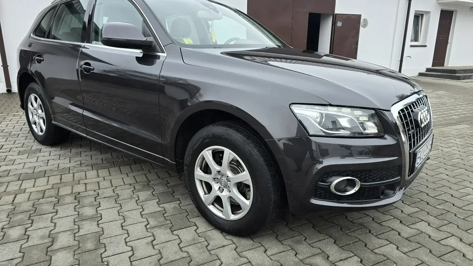 AUDI Q5 -