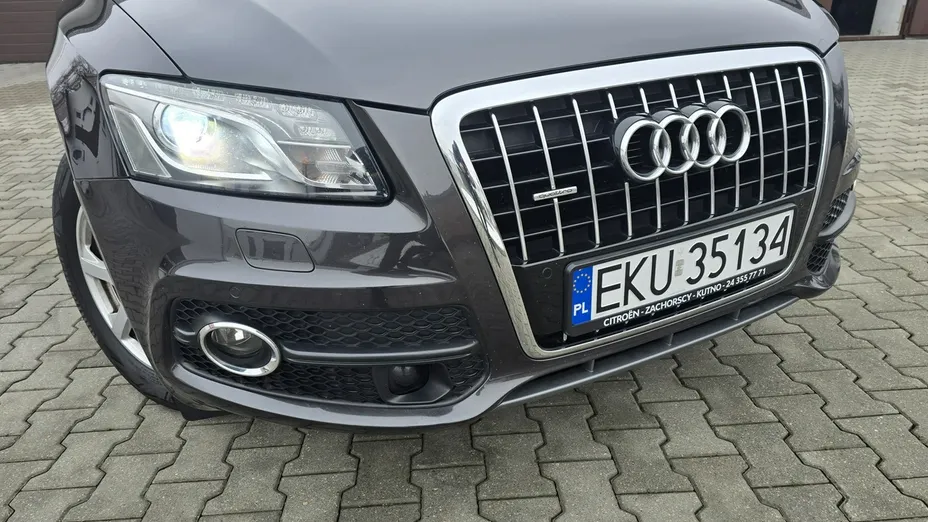 AUDI Q5 -