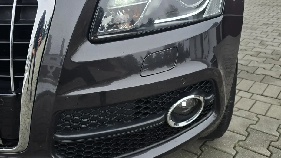 AUDI Q5 -