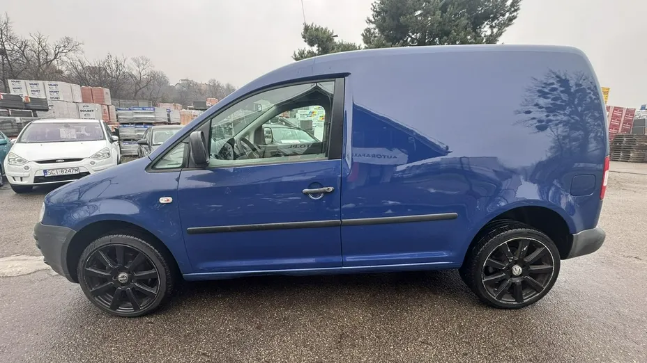 VOLKSWAGEN Caddy -
