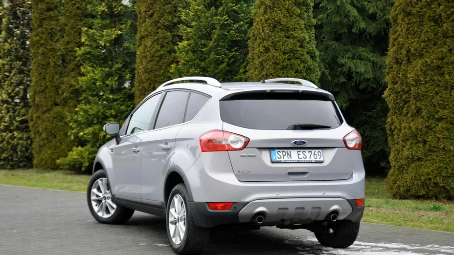 FORD Kuga -