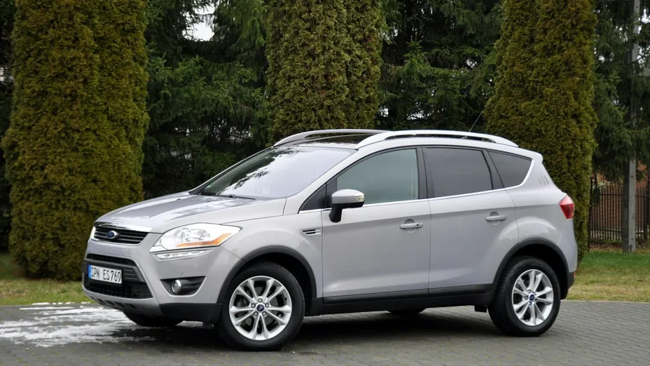 FORD Kuga -