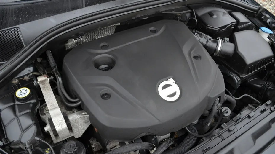 VOLVO XC60 -