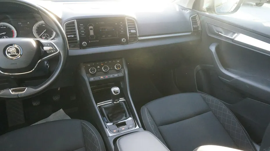 SKODA Karoq -