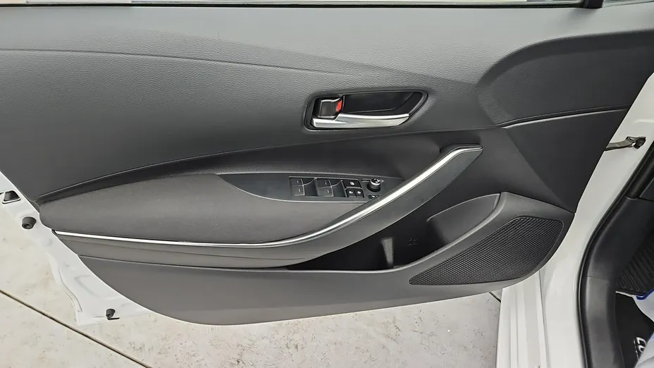TOYOTA Corolla -
