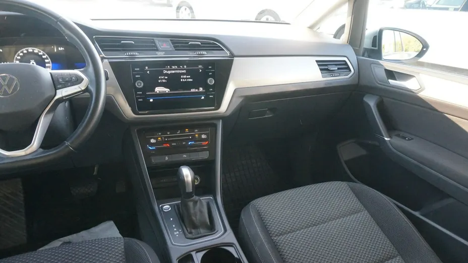 VOLKSWAGEN Touran -