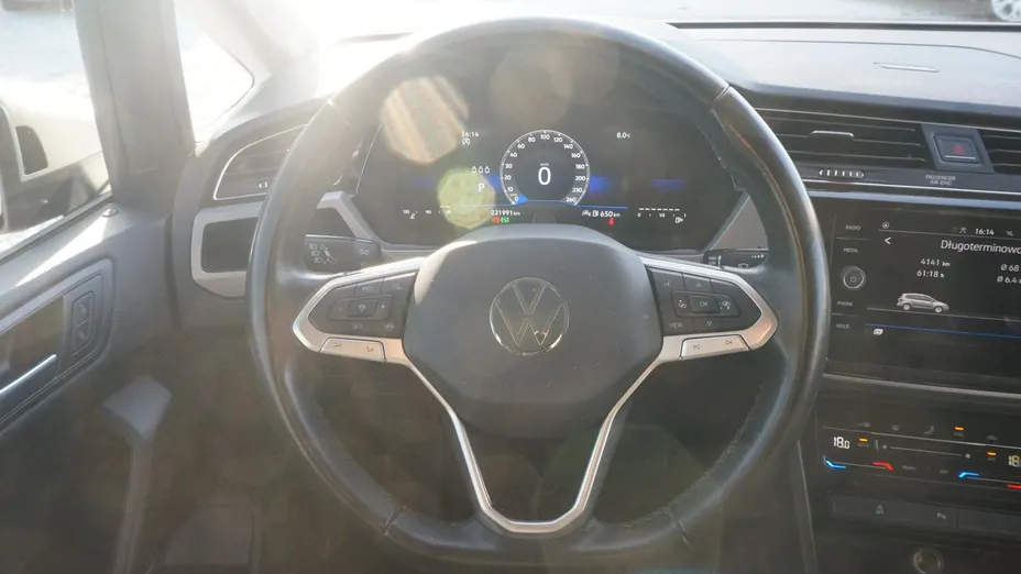 VOLKSWAGEN Touran -