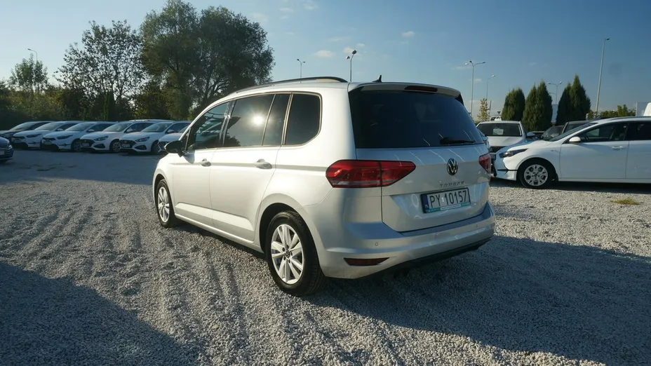 VOLKSWAGEN Touran -