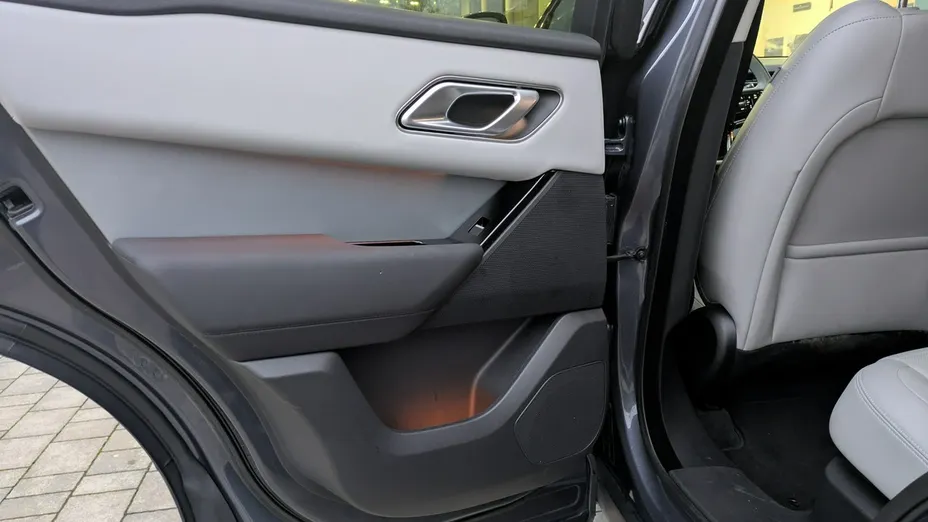 LAND ROVER Range Rover Velar -